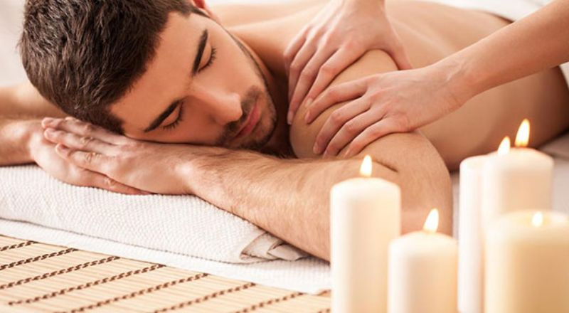 Tác dụng sức khỏe của hình thức massage xông hơi dành cho nam giới